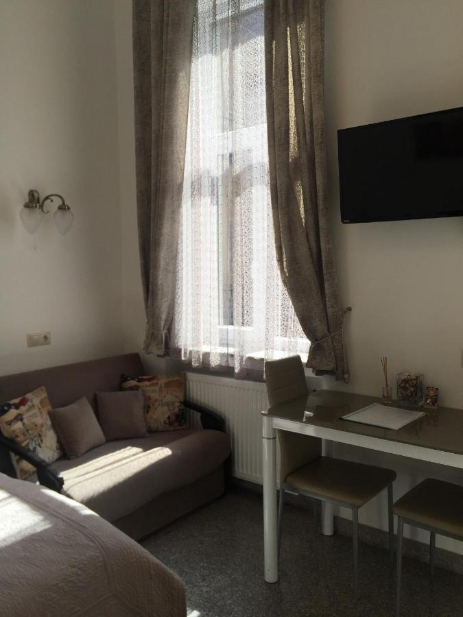 Happy Holiday Lux Apartments Budapest Bagian luar foto